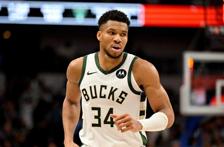 B体育官网-现役总决赛总得分排名！杜兰特455分、欧文459分，库里和老詹呢？