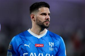 B体育下载-记者：米特洛维奇可能重返欧洲，1800万欧税后年薪是个挑战